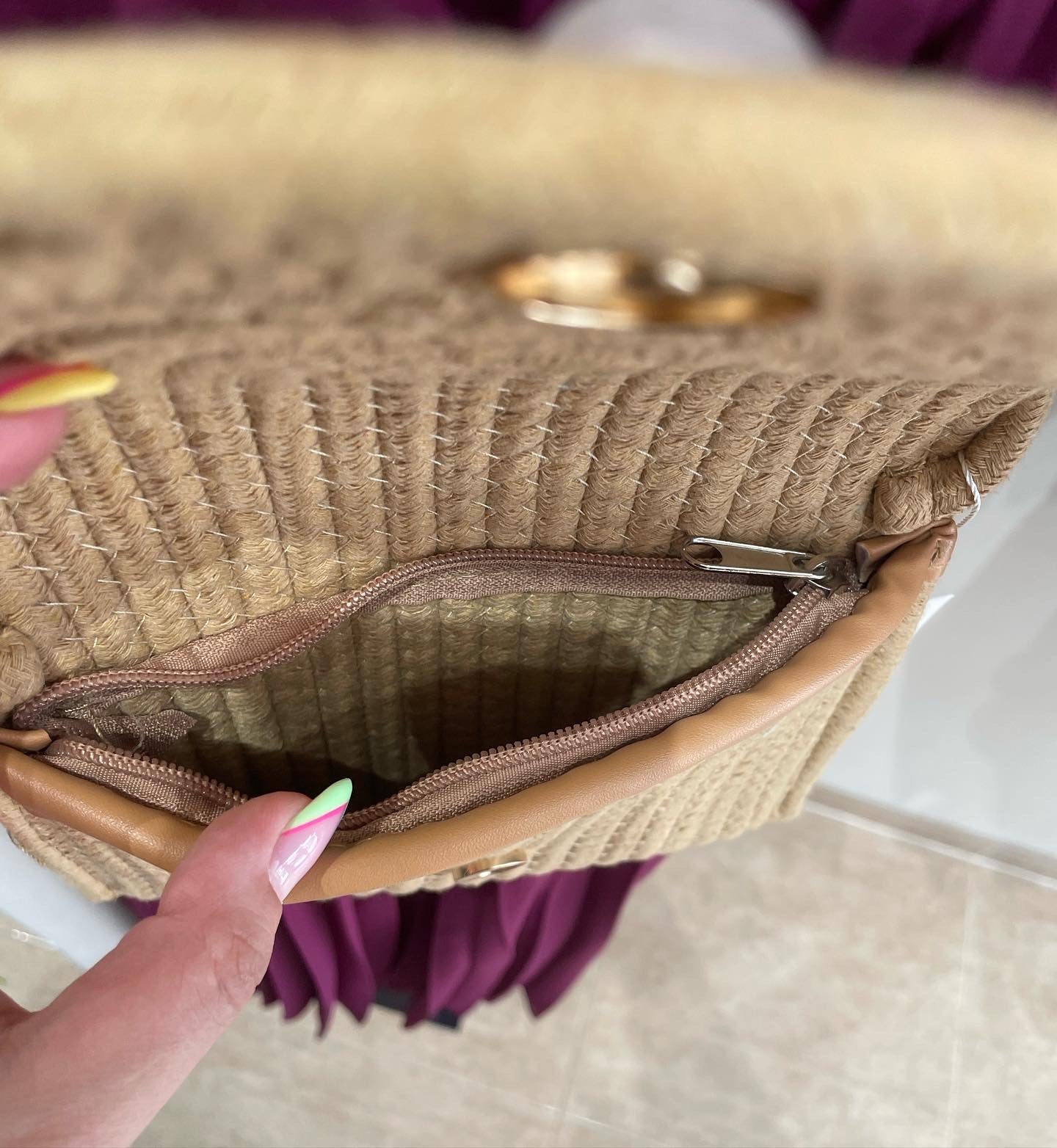 Bolso sobre broche perla